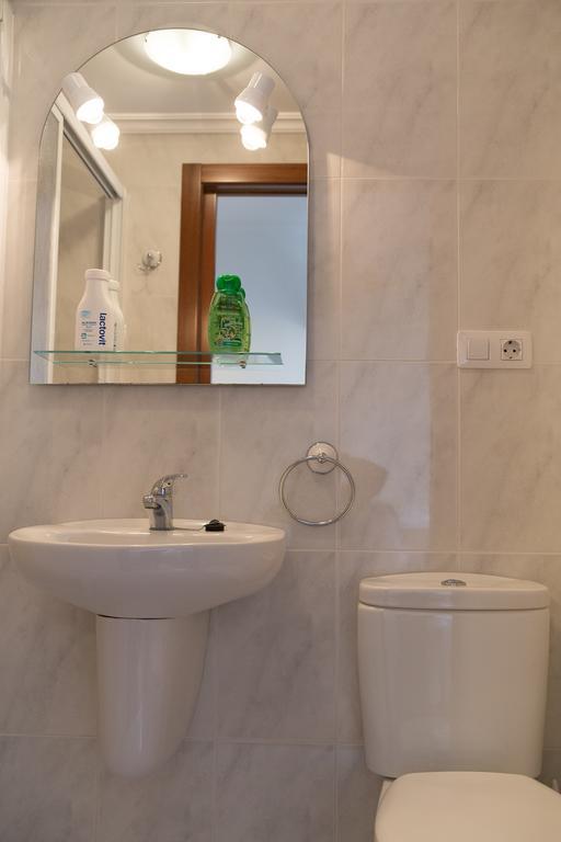 O Tobo Do Lobo Hotell Melide Eksteriør bilde