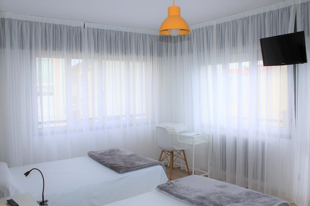 O Tobo Do Lobo Hotell Melide Eksteriør bilde